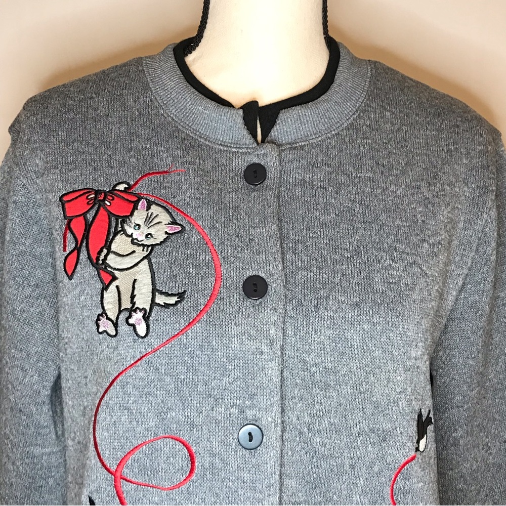 Vintage Holiday Embroidery Kitty Ugly Sweater Christmas Button Festive 90's Y2K - Picture 3 of 16